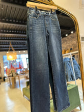 Load image into Gallery viewer, The Maddie Jeans