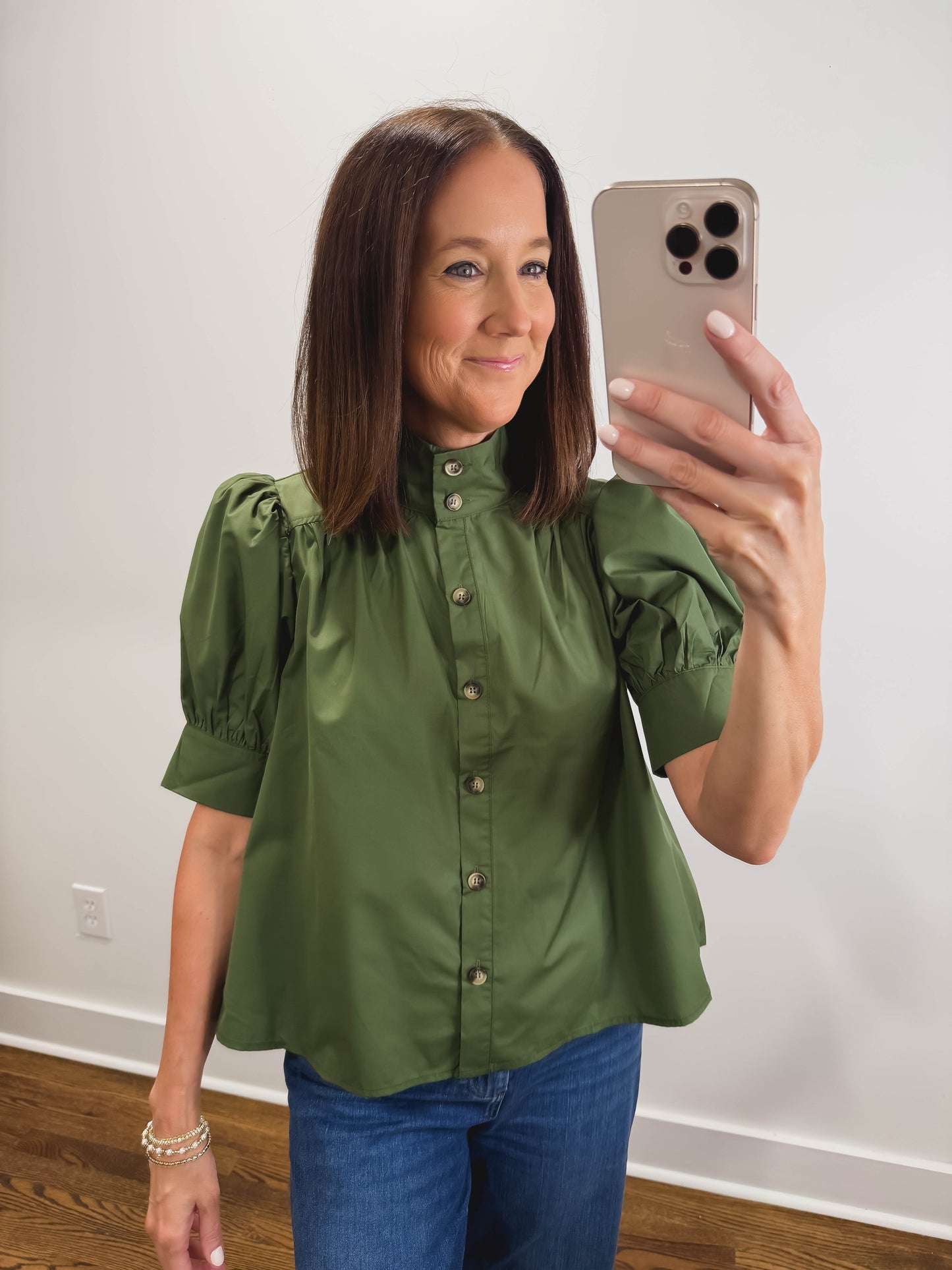 The Willow Short Sleeve Top in Green