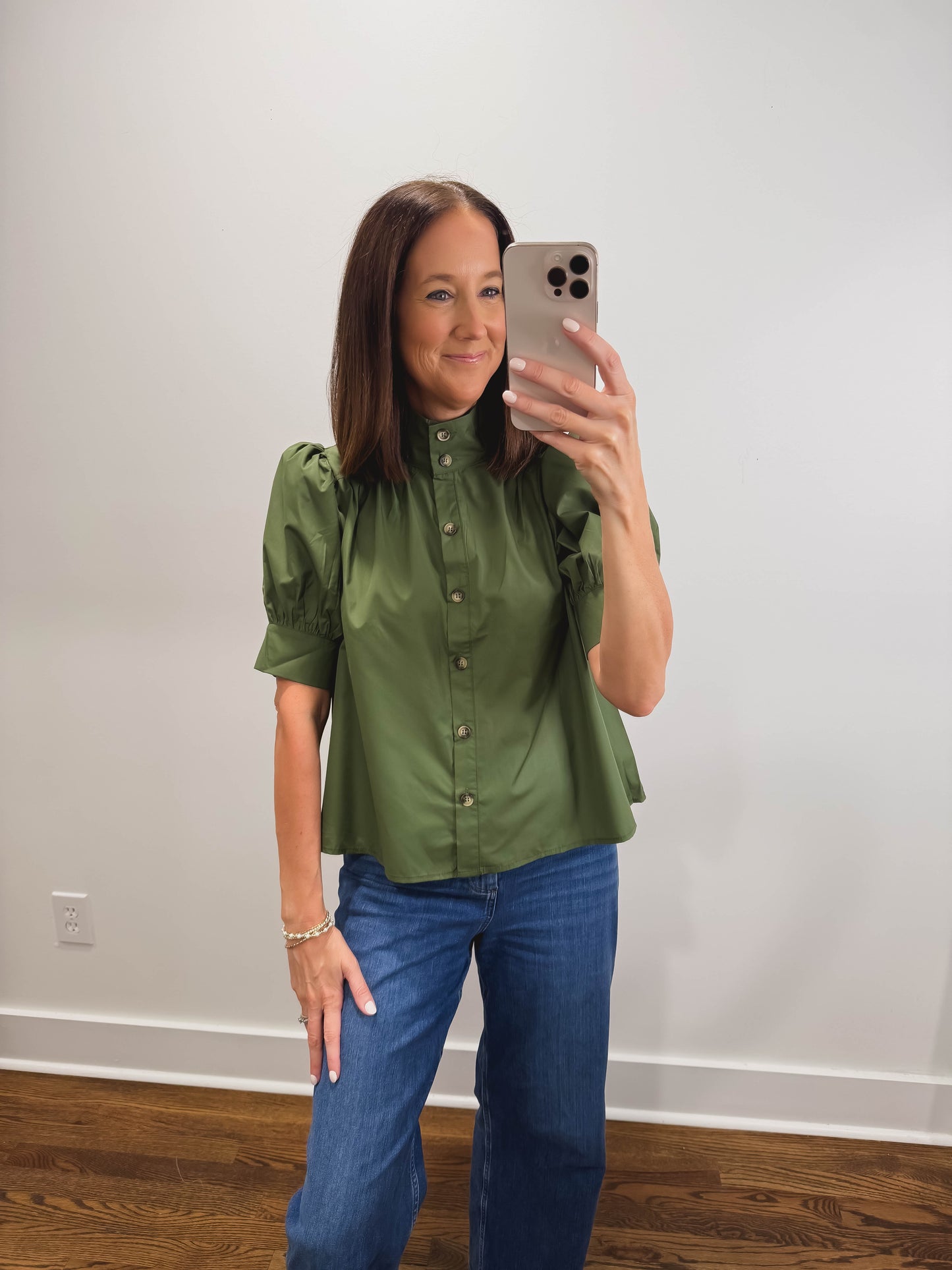 The Willow Short Sleeve Top in Green
