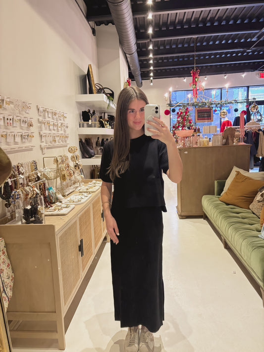 The Serene Skirt in Black