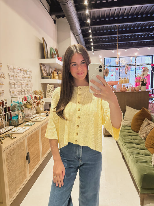 Short Sleeve Sweater in Butter Yellow