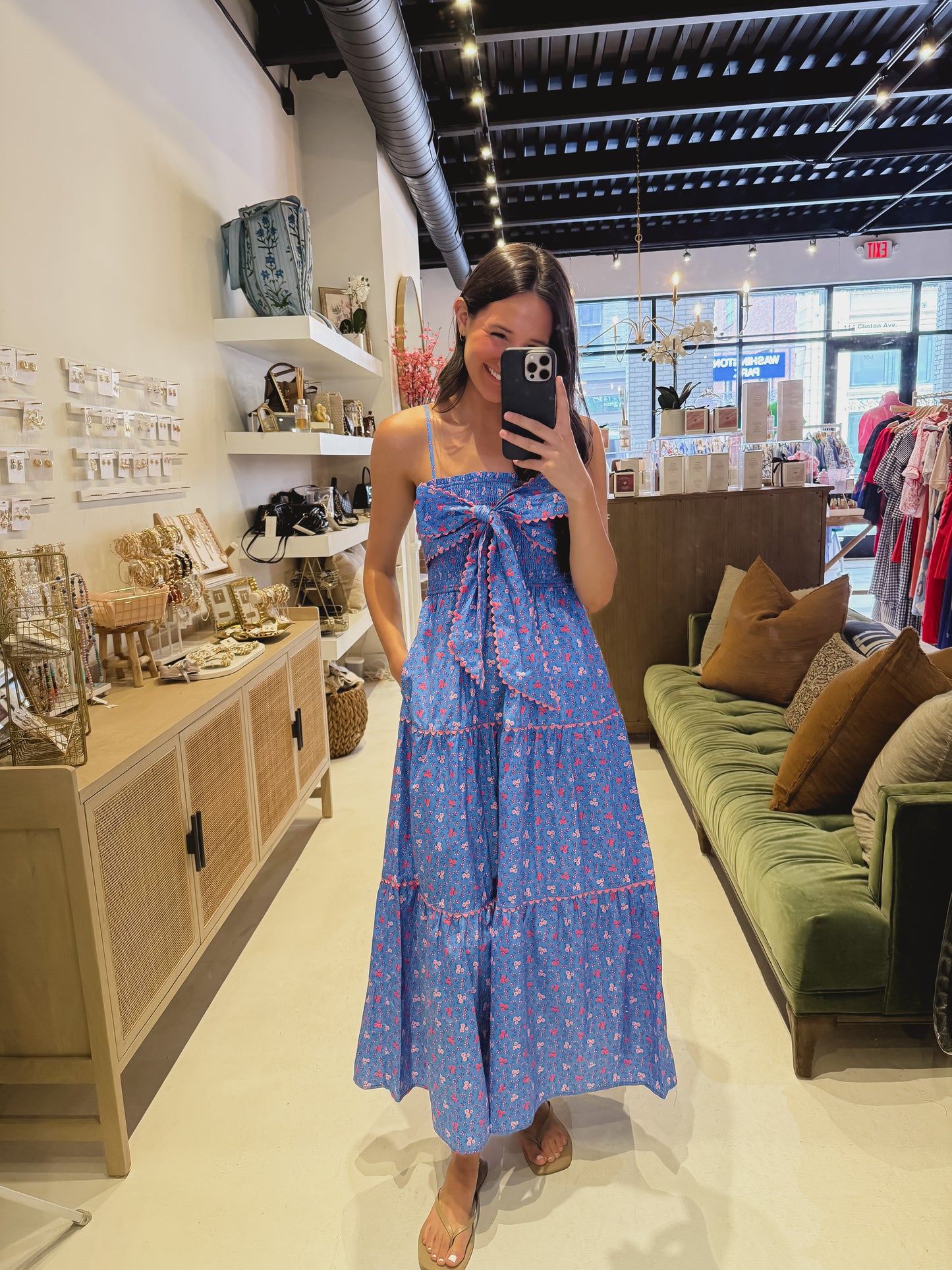 *DOORBUSTER* The Poppy and Pearl Dress
