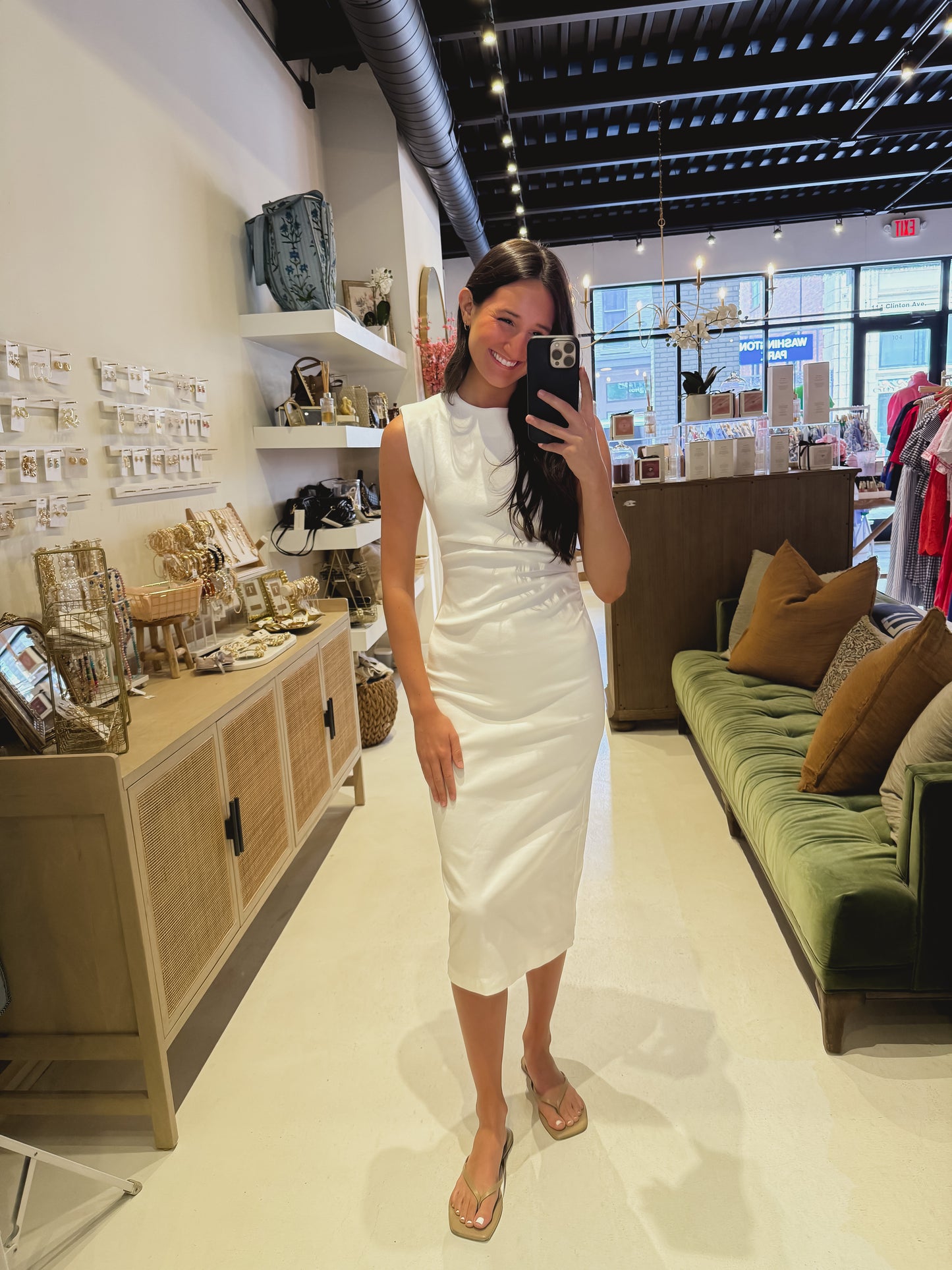 *DOORBUSTER* The Moni Dress in Cream
